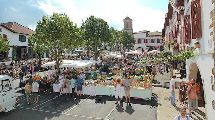 CRÉATION CÉRAMIQUE - La Bastide-Clairence véritable capitale de ce savoir-faire